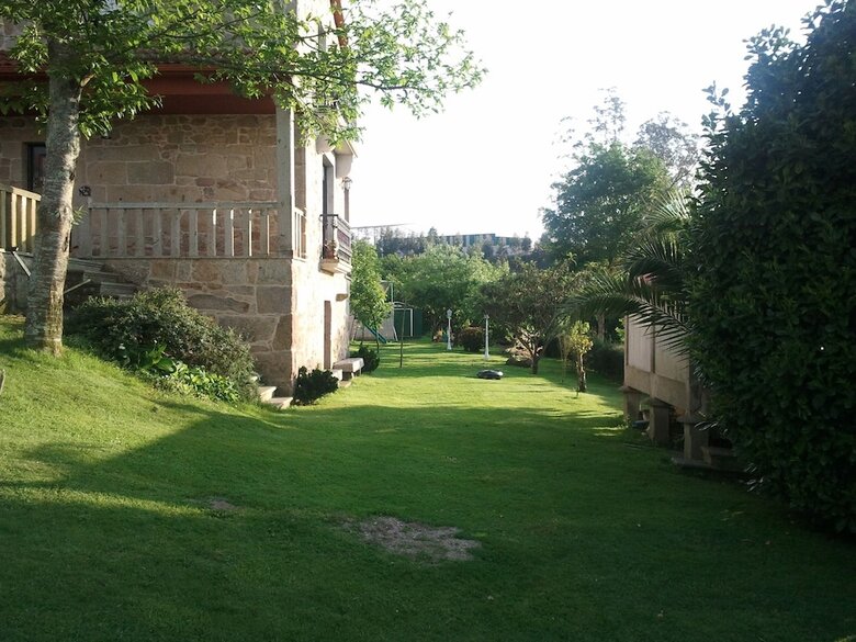 Casa Rural Os Carballos