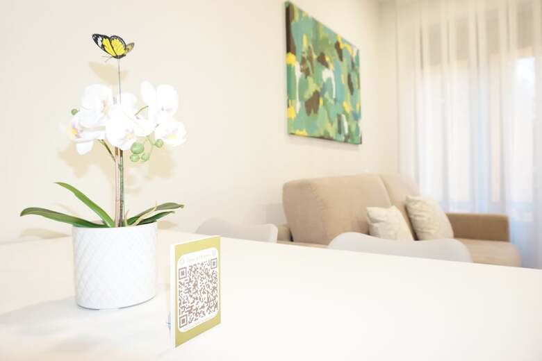 Aparthotel Ines Luna Suites