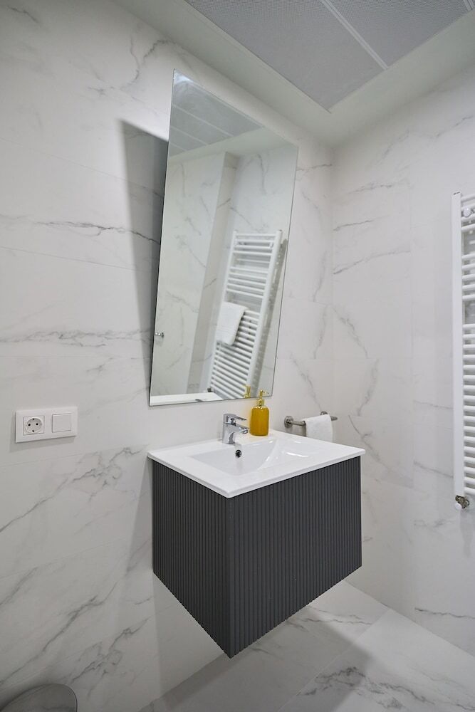 Aparthotel Ines Luna Suites