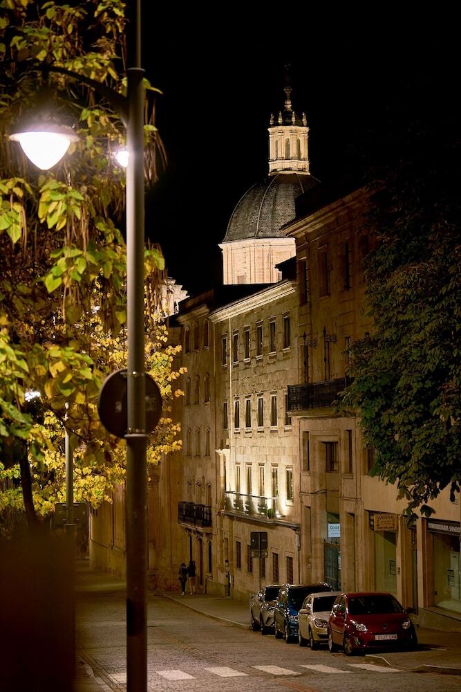Aparthotel Ines Luna Suites