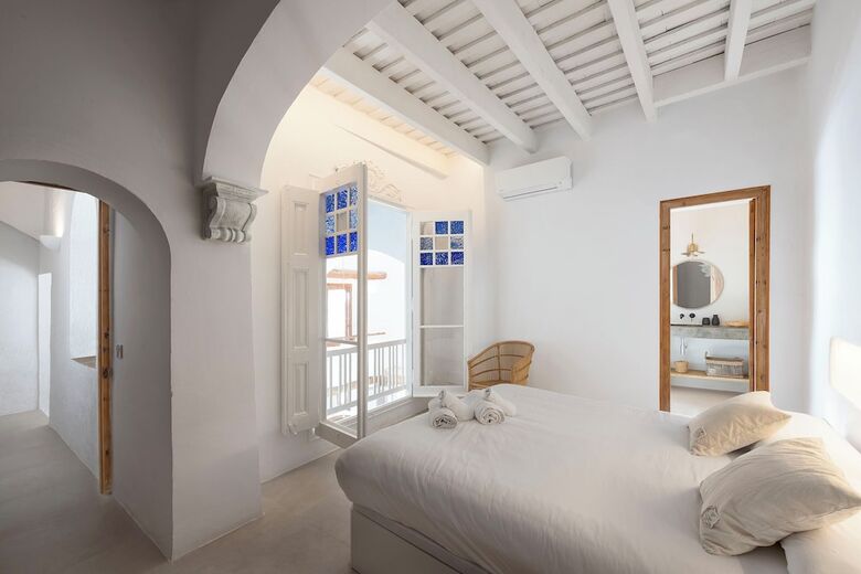 Hotel Casa Concha - Casas