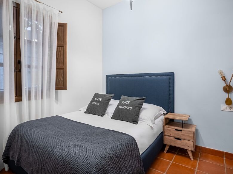 Aparthotel Limehome Granada Calle Sta. Ana