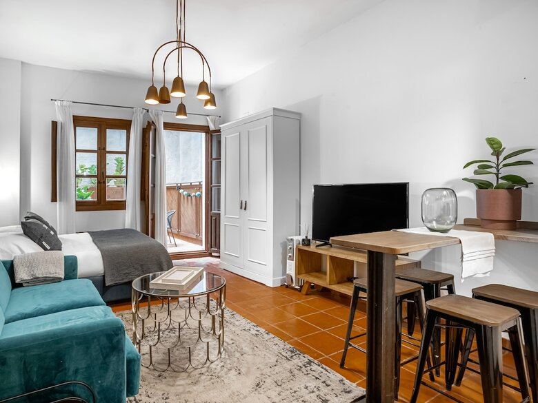 Aparthotel Limehome Granada Calle Sta. Ana