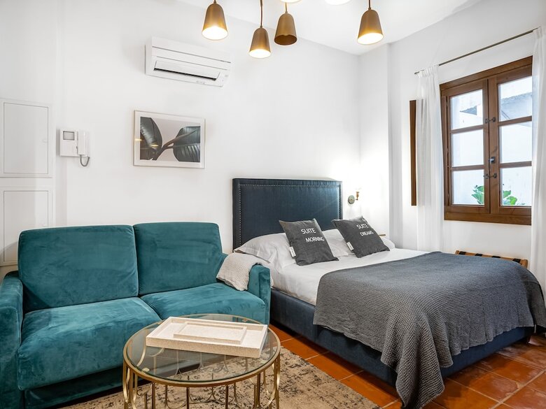 Aparthotel Limehome Granada Calle Sta. Ana