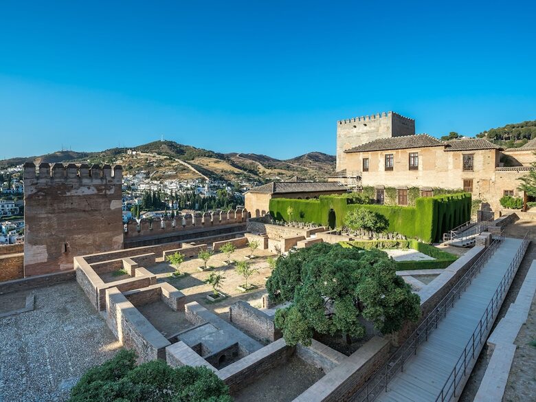 Aparthotel Limehome Granada Calle Sta. Ana