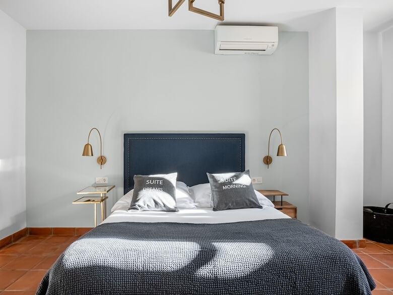 Aparthotel Limehome Granada Calle Sta. Ana