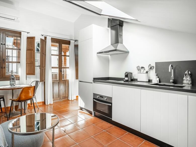 Aparthotel Limehome Granada Calle Sta. Ana