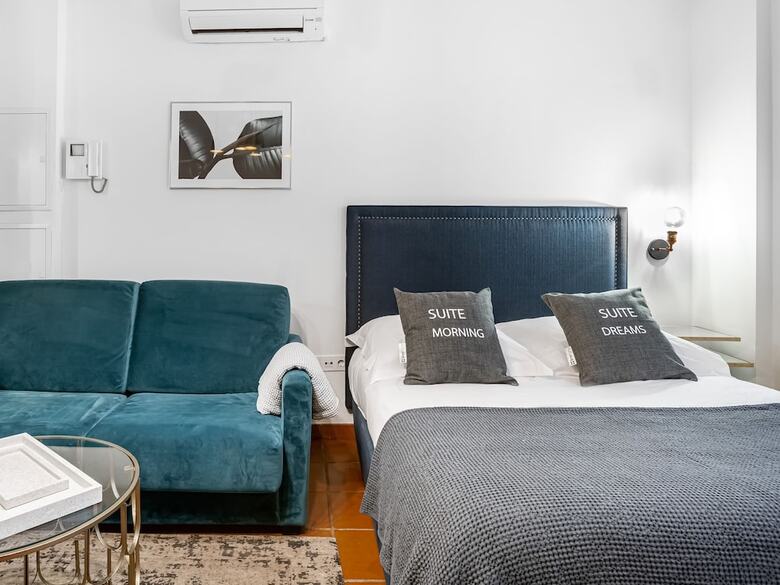 Aparthotel Limehome Granada Calle Sta. Ana