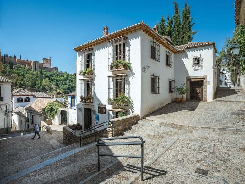 Aparthotel Limehome Granada Calle Sta. Ana