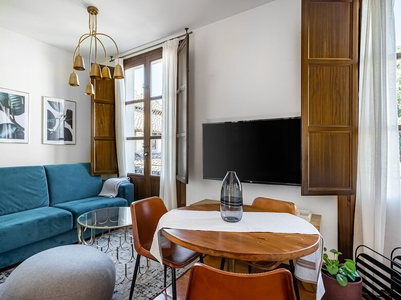 Aparthotel Limehome Granada Calle Sta. Ana