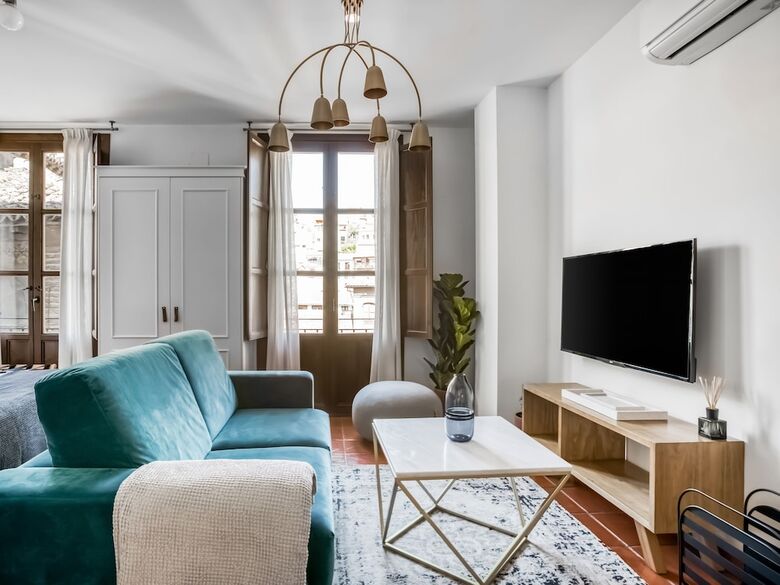 Aparthotel Limehome Granada Calle Sta. Ana
