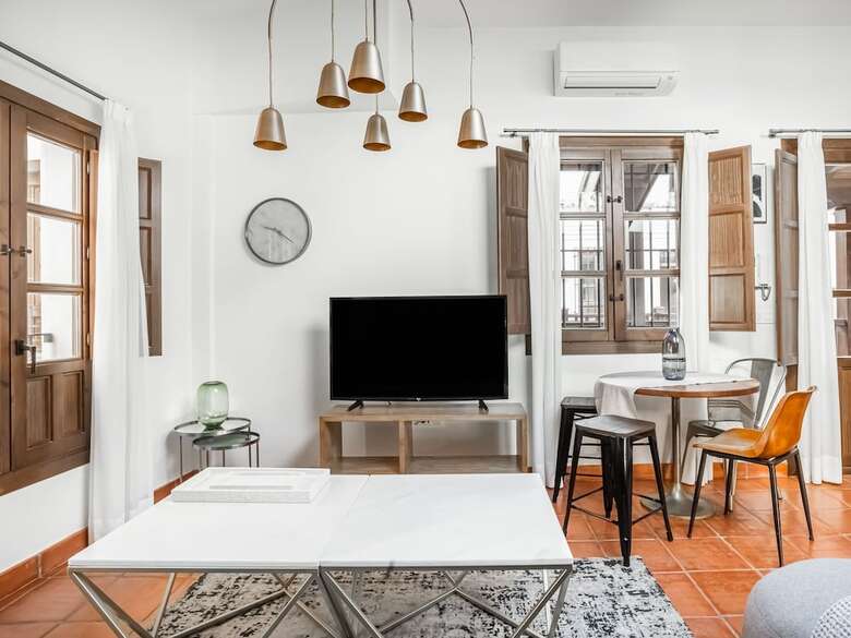 Aparthotel Limehome Granada Calle Sta. Ana