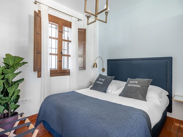 Aparthotel Limehome Granada Calle Sta. Ana