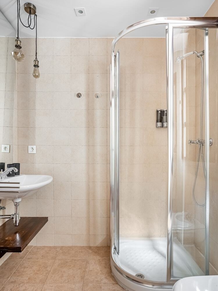 Aparthotel Limehome Granada Calle Sta. Ana