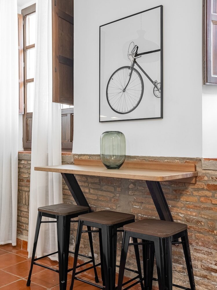 Aparthotel Limehome Granada Calle Sta. Ana