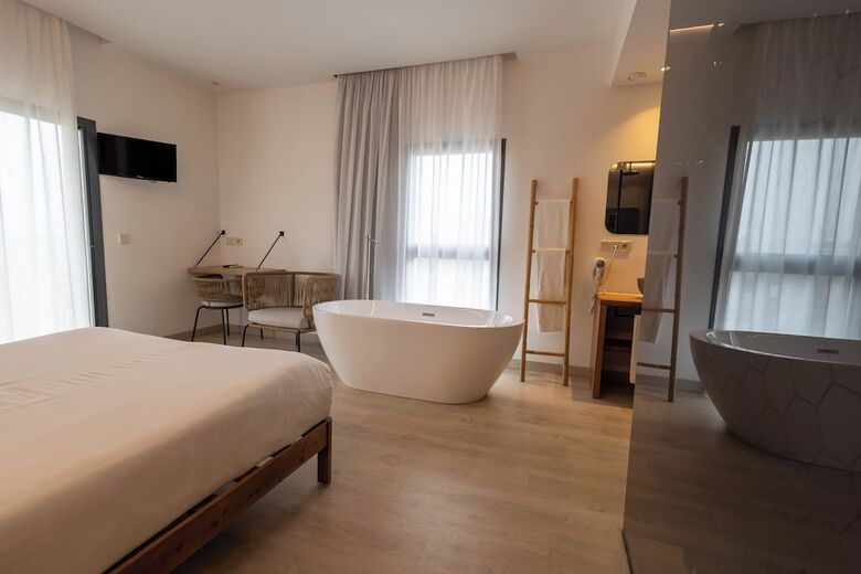 Play Hotel Ibiza