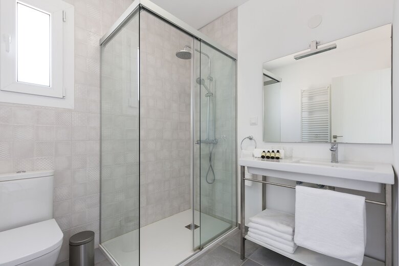 Hotel Masia Can Rovira
