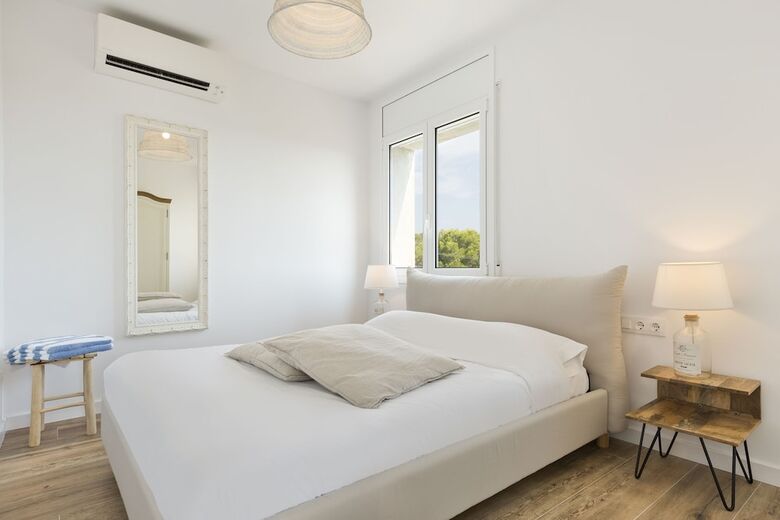 Hotel Masia Can Rovira