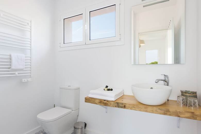 Hotel Masia Can Rovira