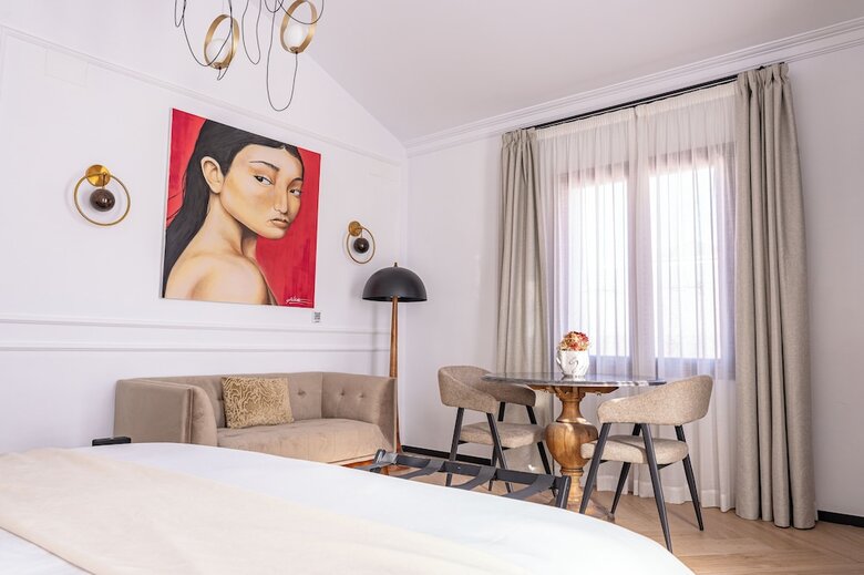 Hotel Bubaqia House
