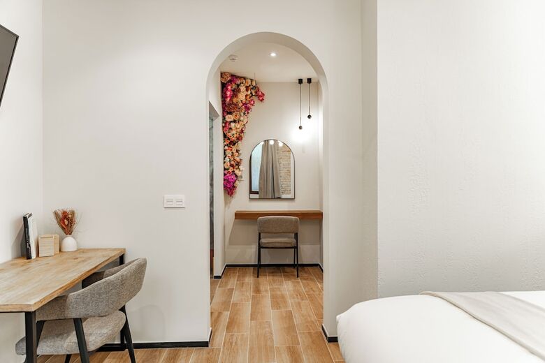 Hotel Bubaqia House