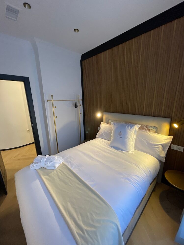 Hotel Bubaqia House