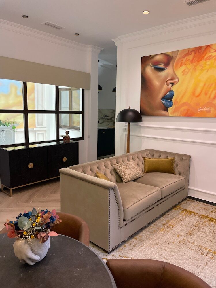 Hotel Bubaqia House