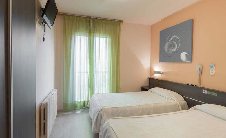 Hostal De La Vila