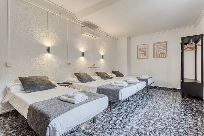 Hostal Bedmates