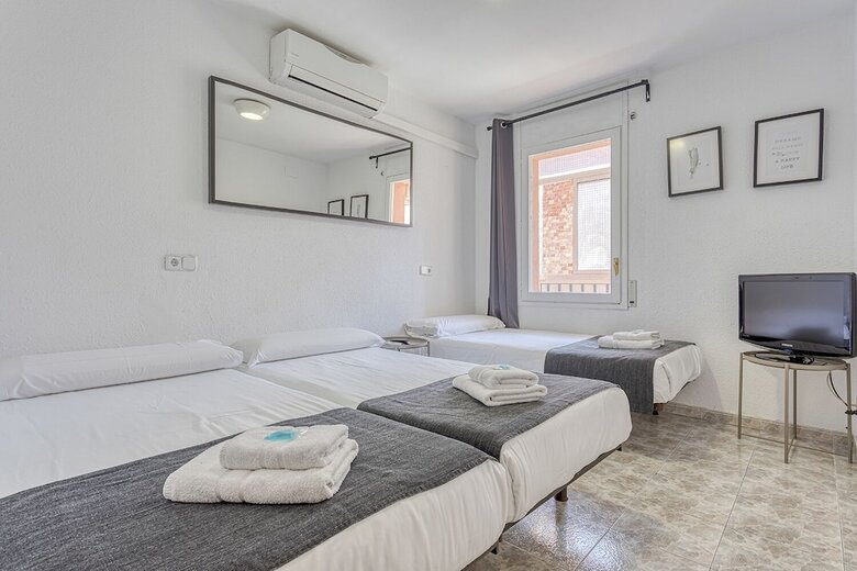 Hostal Bedmates