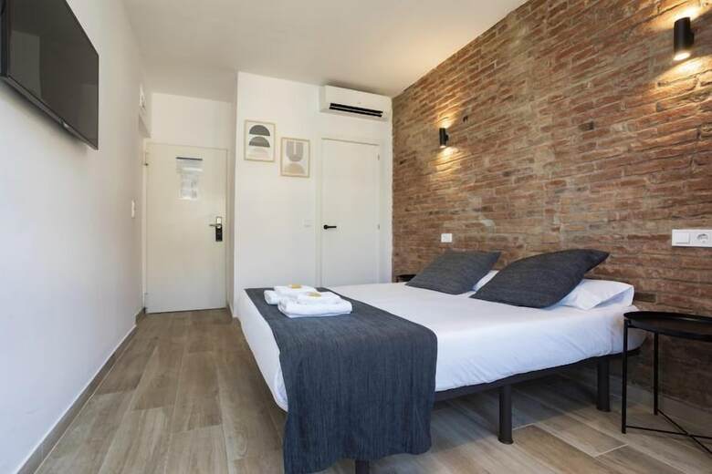 Hostal Bedmates