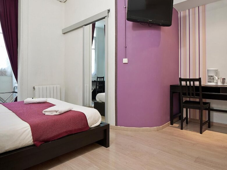 Pension Brustar G�tic