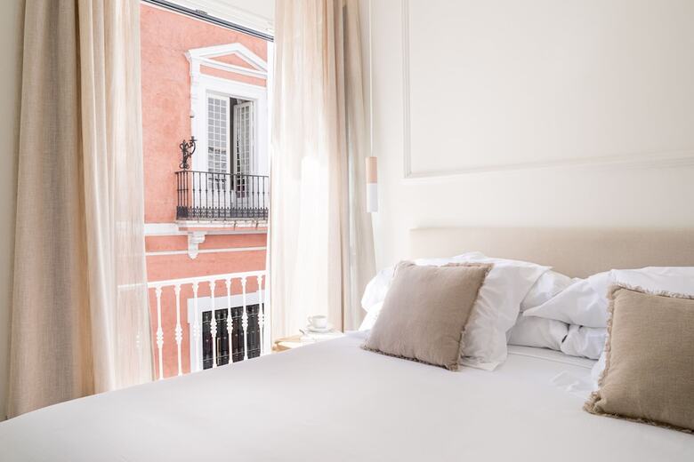 Aparthotel Mylu Suites By Puerta Catedral