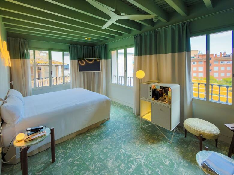 Terreno Barrio Hotel
