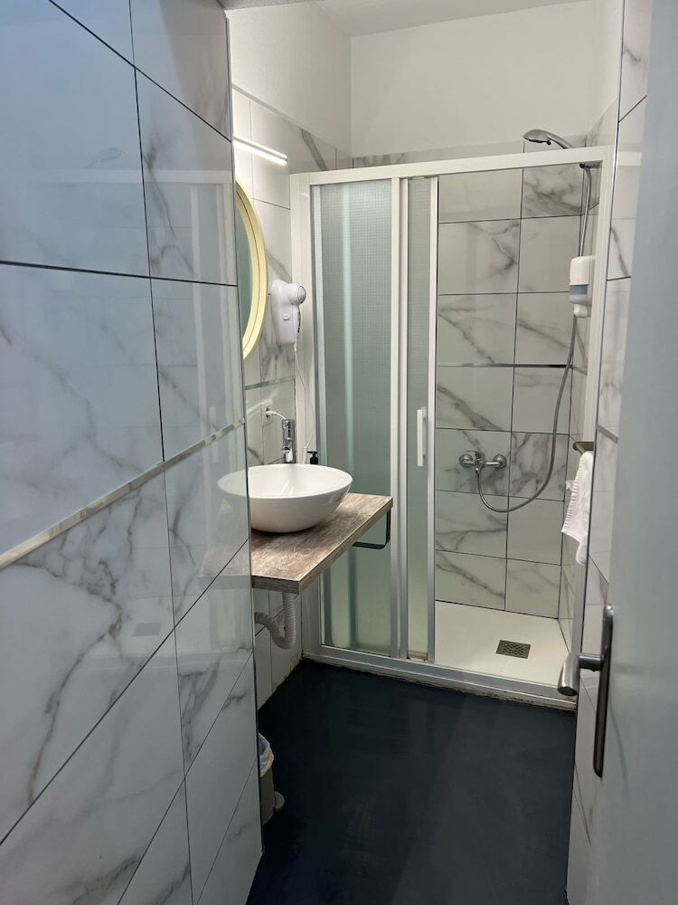 Hotel Nou Roser