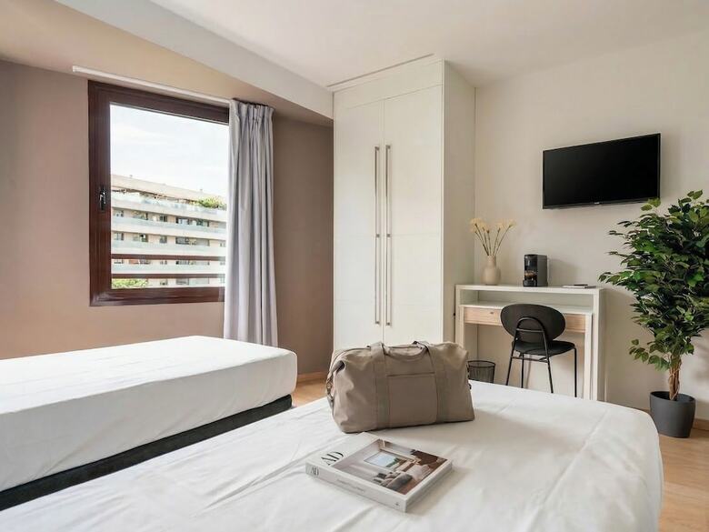 Aparthotel Limehome Barcelona Carrer De Fontcoberta