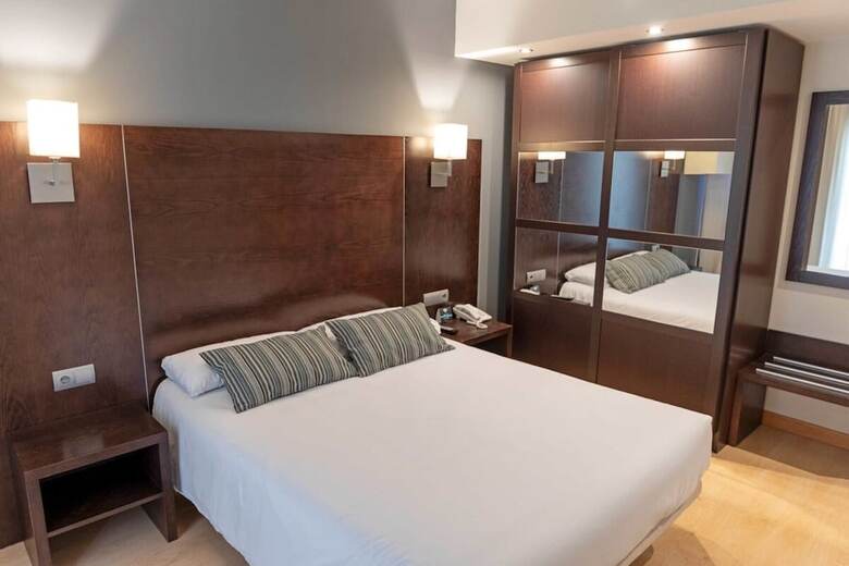 Hotel Carde�a By Gaiarooms