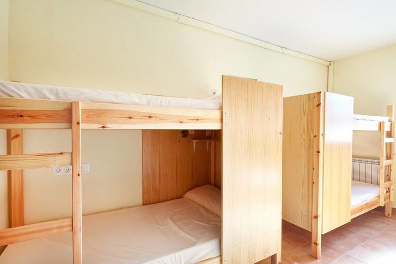 Hostal Alojamientos Ac� Y All� - Hostel