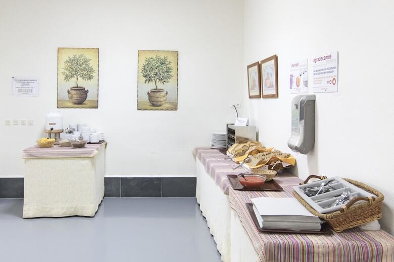 Hostal Marbella Inturjoven Youth Hostel