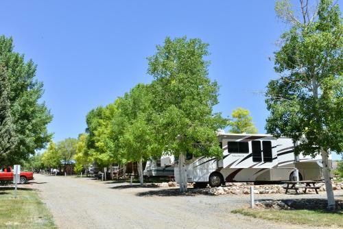 Gunnison Lakeside Cabins & Rv Park
