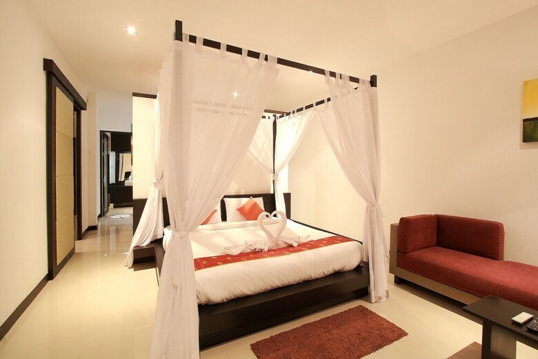Seastone Private Pool Villas