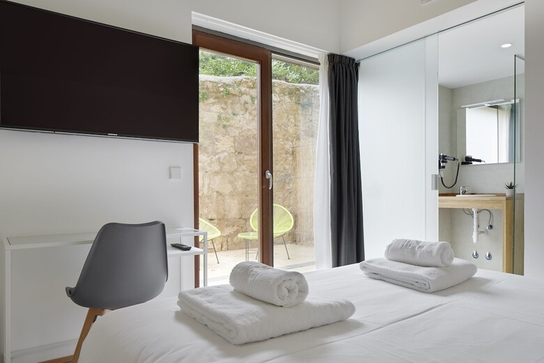 Iraipe Estella Rooms