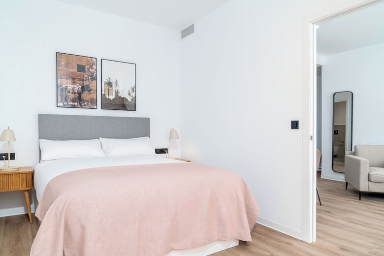 Aparthotel Limehome Valencia Carrer D?antonio Ferrandis