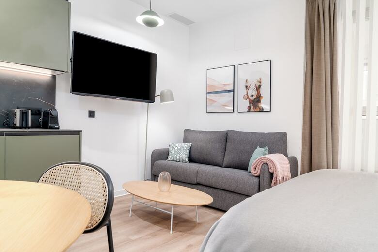 Aparthotel Limehome Valencia Carrer D?antonio Ferrandis