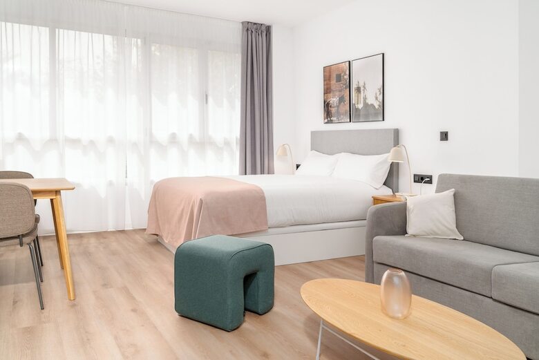 Aparthotel Limehome Valencia Carrer D?antonio Ferrandis