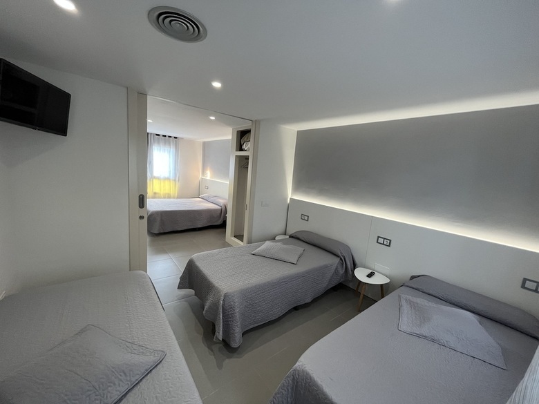Pension Hostal Tarr�s
