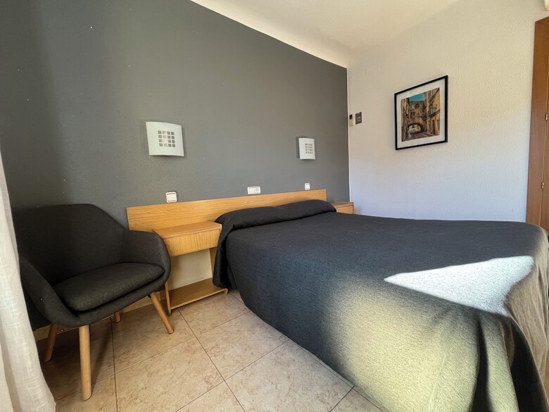 Pension Hostal Tarr�s