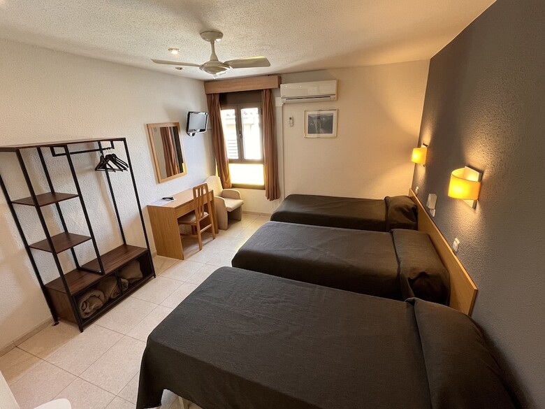 Pension Hostal Tarr�s
