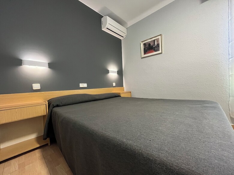 Pension Hostal Tarr�s