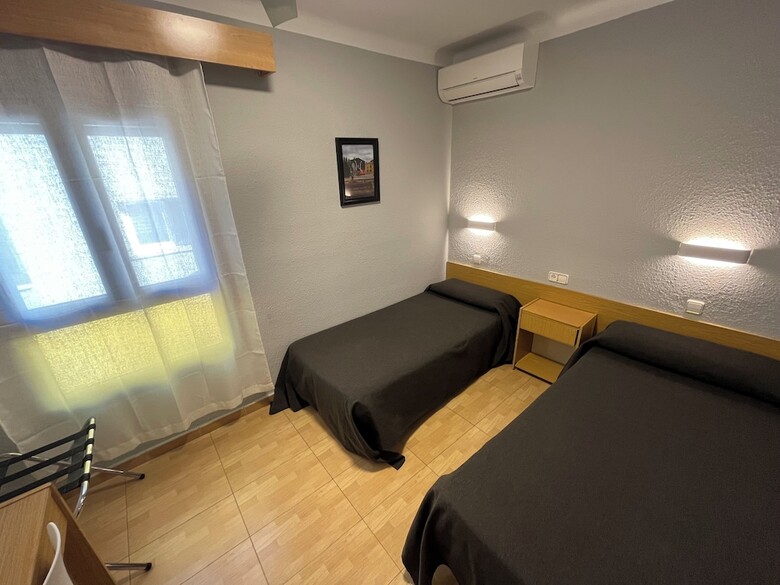 Pension Hostal Tarr�s